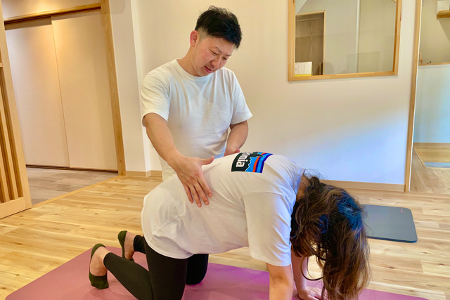 施術・運動(姿勢確認)